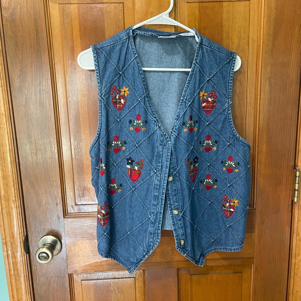 Embroidered Denim Vest with Heart and Floral Design